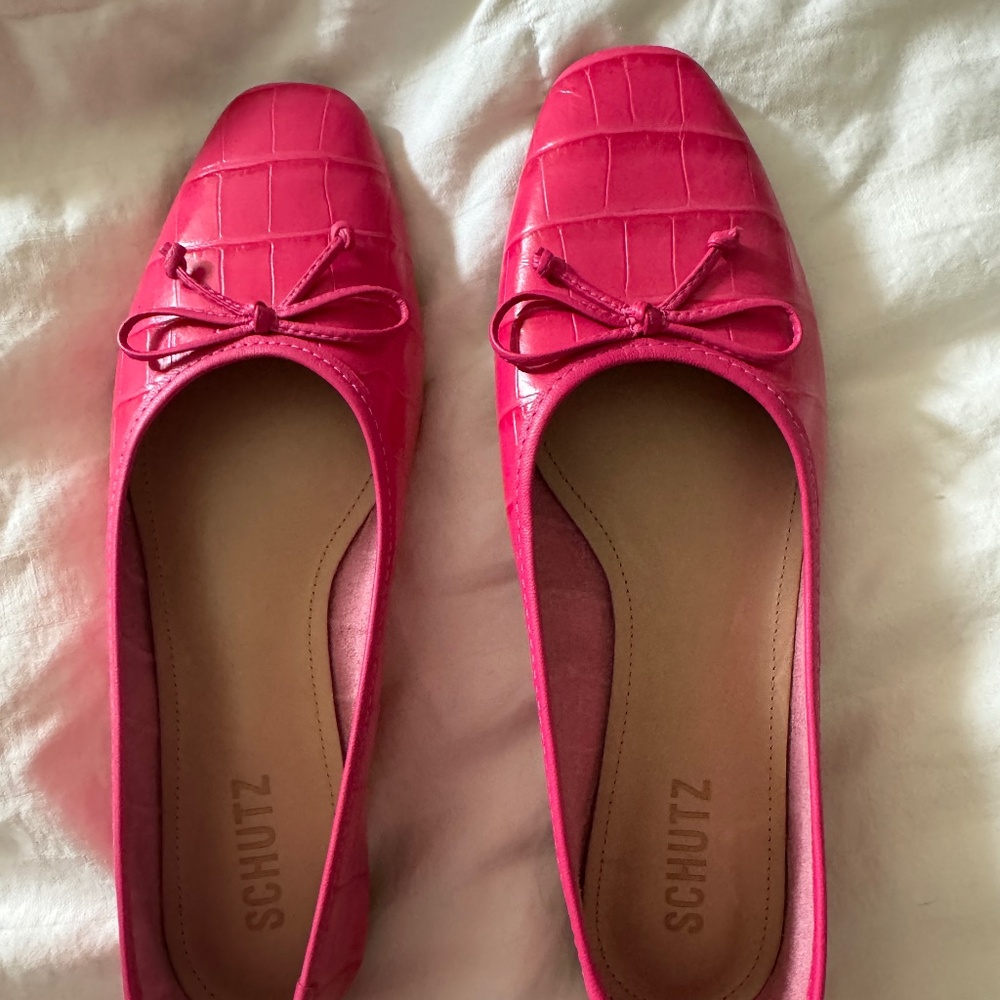 Schutz Hot Pink Embossed Flats